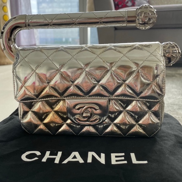 Chanel Around the World Bag / Clutch - Picture 4 of 10